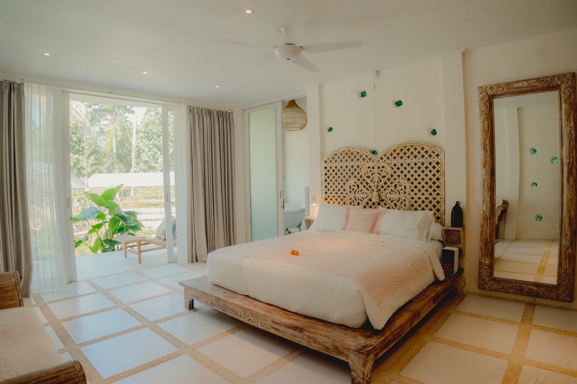 Deluxe Room at the Libera Residency villa